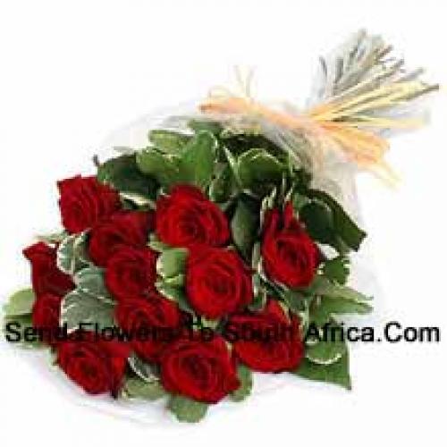 12 rose rosse selezionate a mano